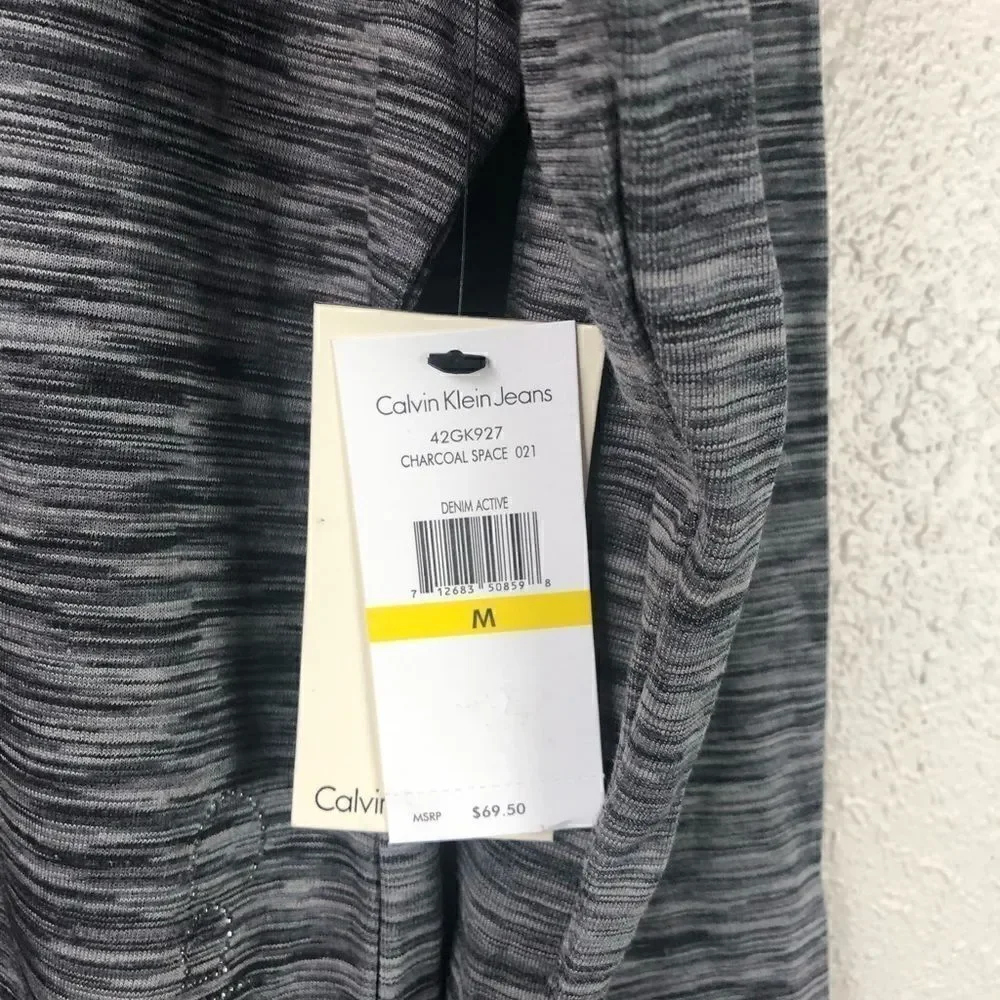NWT Calvin Klein Long Sleeve Sweatshirt Size M